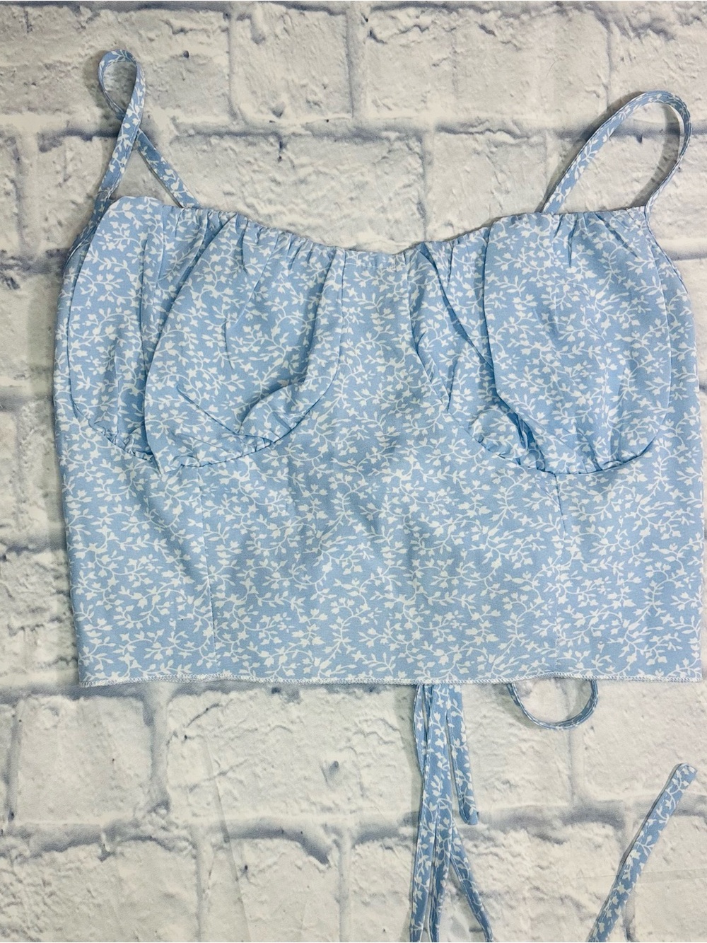 Women’s Romwe Baby Blue Floral Tank Crossover Back Cropped Size Small